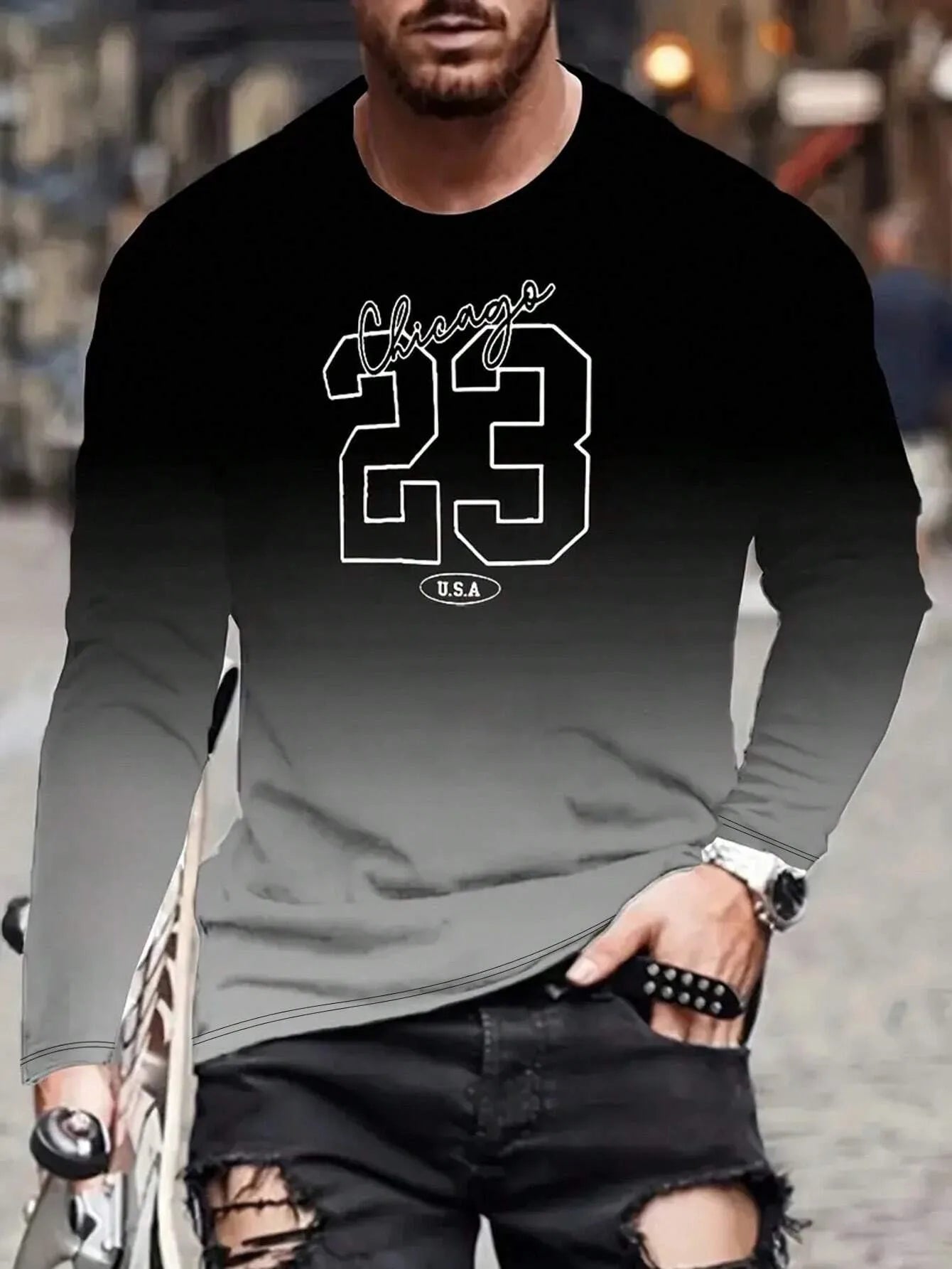 The new men's long-sleeved T-shirt for Spring and Autumn 2025 features a casual and comfortable 3D letter print on the street