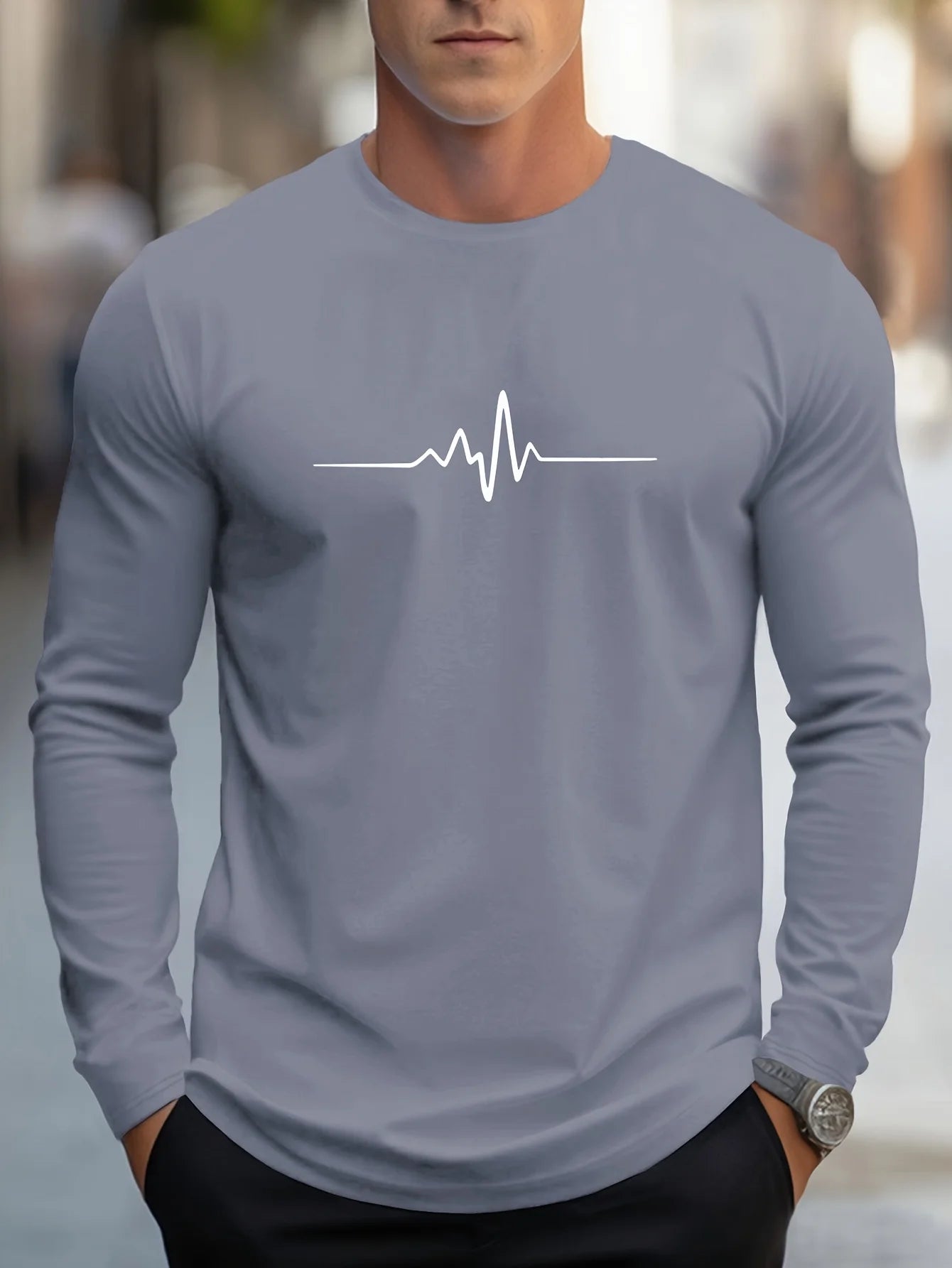 The new men's long-sleeved T-shirt for Spring and Autumn 2025 is casual and comfortable with 3D striped pattern printing