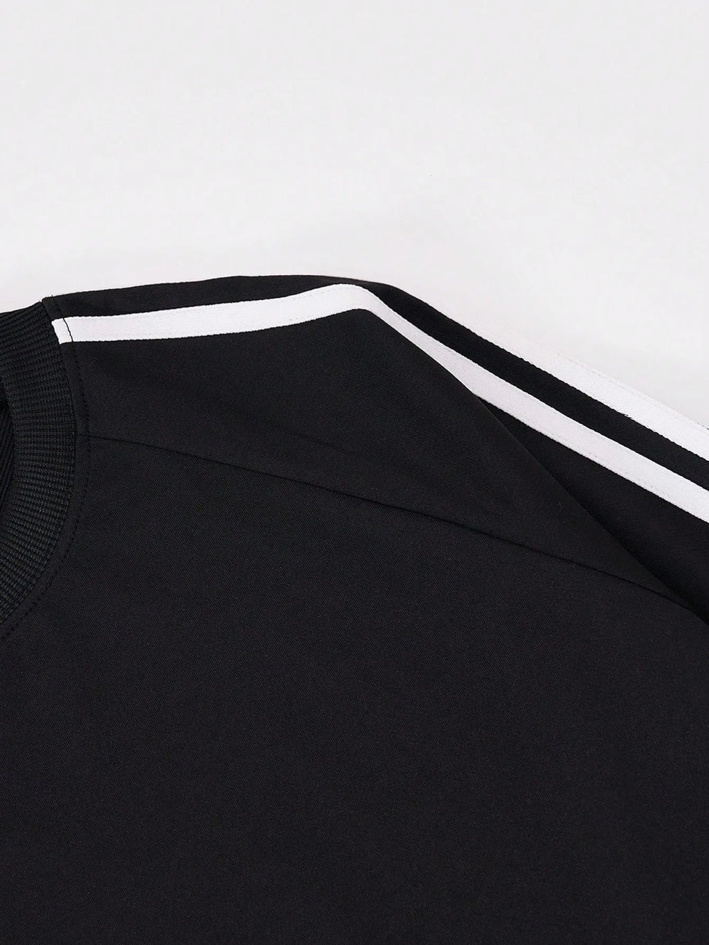 New men's long-sleeved T-shirt for Spring and Autumn 2025 featuring street fashion and comfort with 3D digital printing