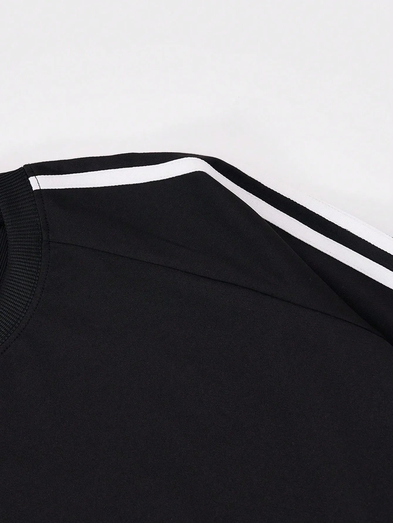 New men's long-sleeved T-shirt for Spring and Autumn 2025 featuring street fashion and comfort with 3D digital printing