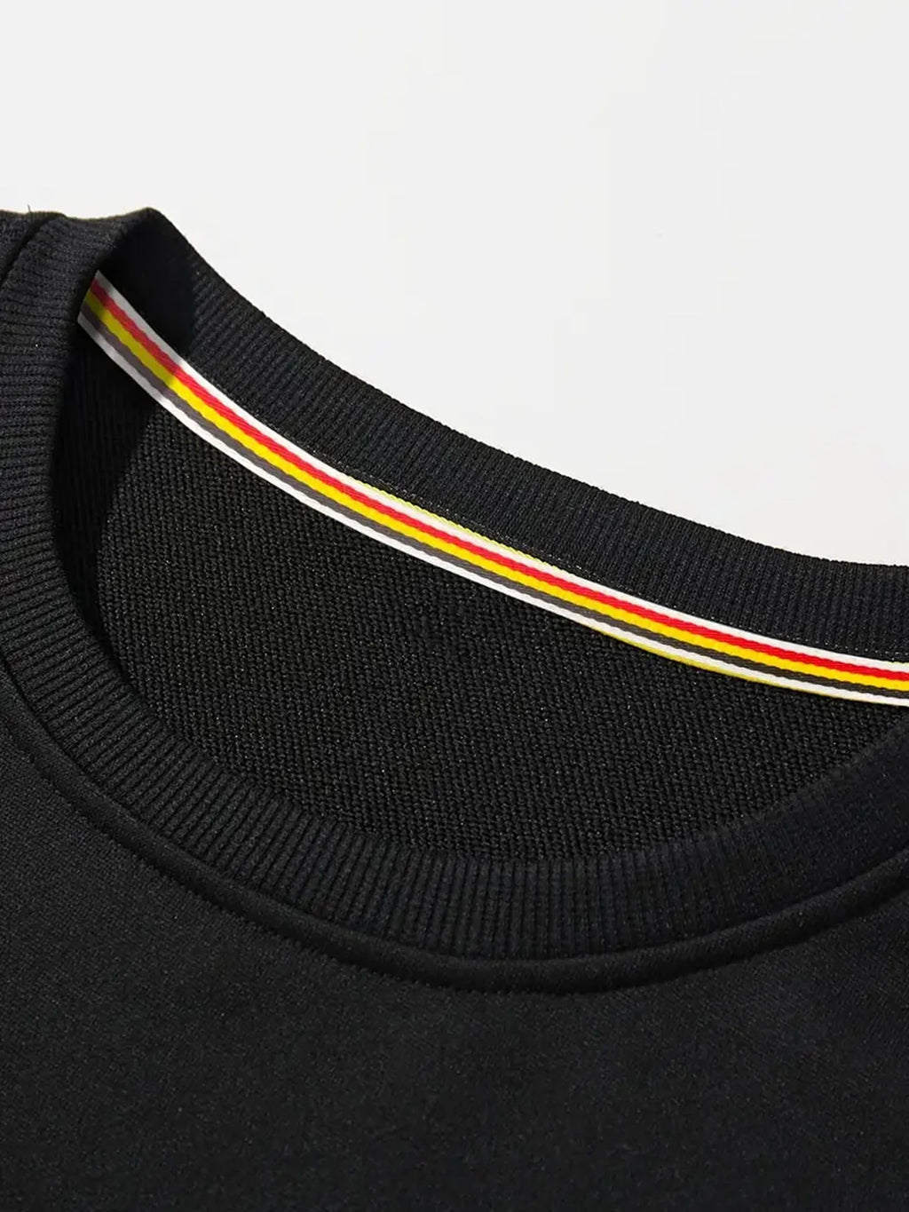 Men's Casual Print Round Neck Sweatshirt Bold Red Black Abstract Design Regular Fit  Versatile for Everyday Youthful Style